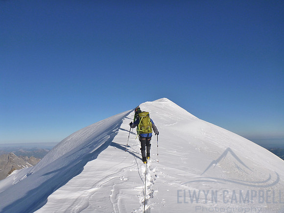 Abeni Flue summit