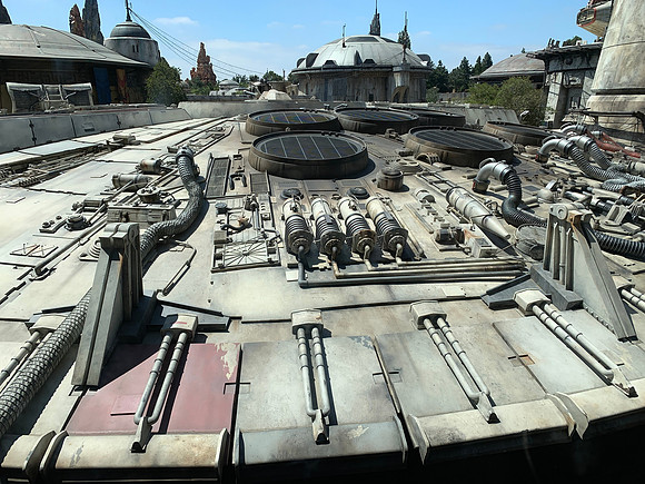 Disneyland - Millennium Falcon
