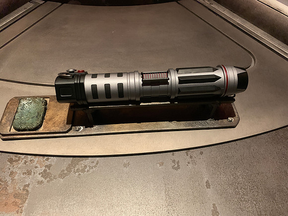 Disneyland - lightsaber workshop