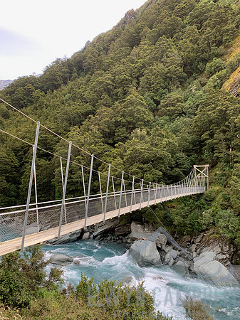 Matukituki Valley, bridge to Rob Roy track which is closed
